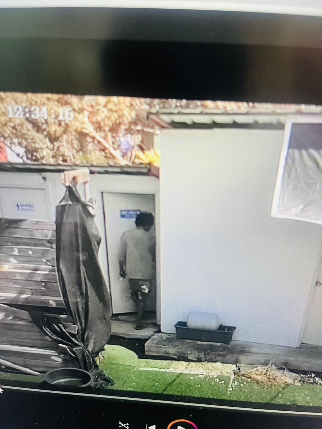 Dieb räumt Lokal bei Pattaya leer