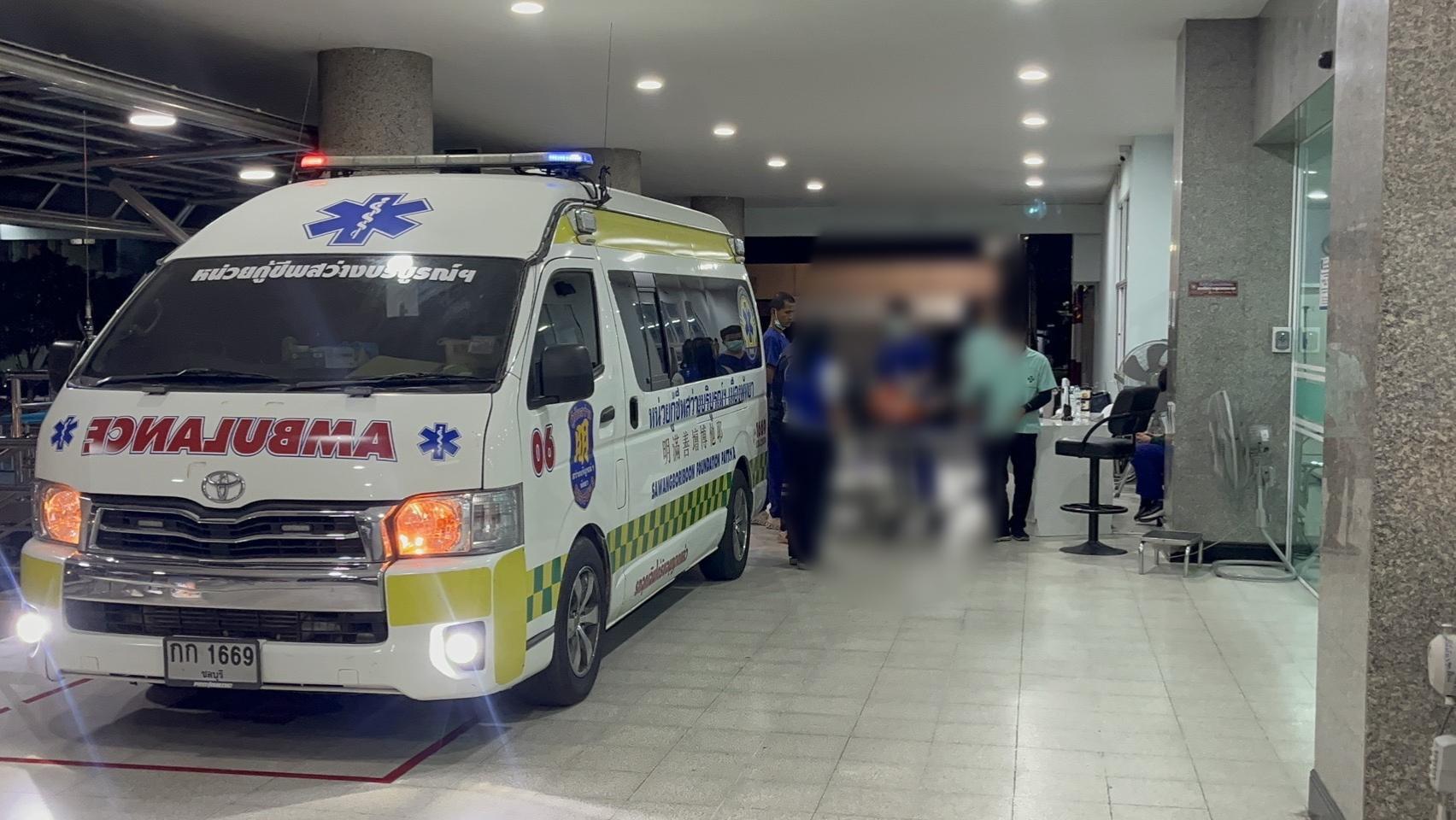 Jugendbande schießt in Pattaya