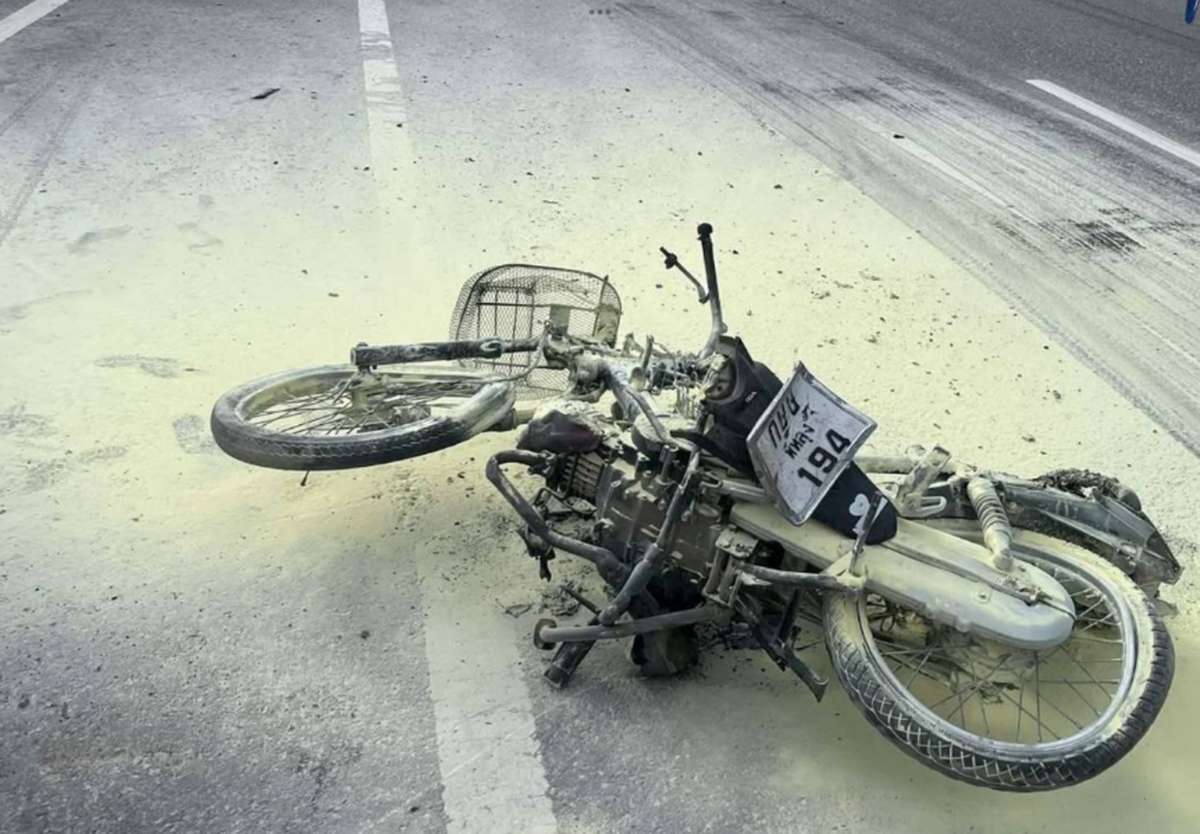 Motorrad explodiert nach Aufprall – Zwei Tote