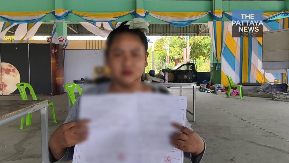 Pickup rast in Gruppe vor Club