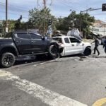 Pickup rast in stehende Fahrzeuge - 1 Toter