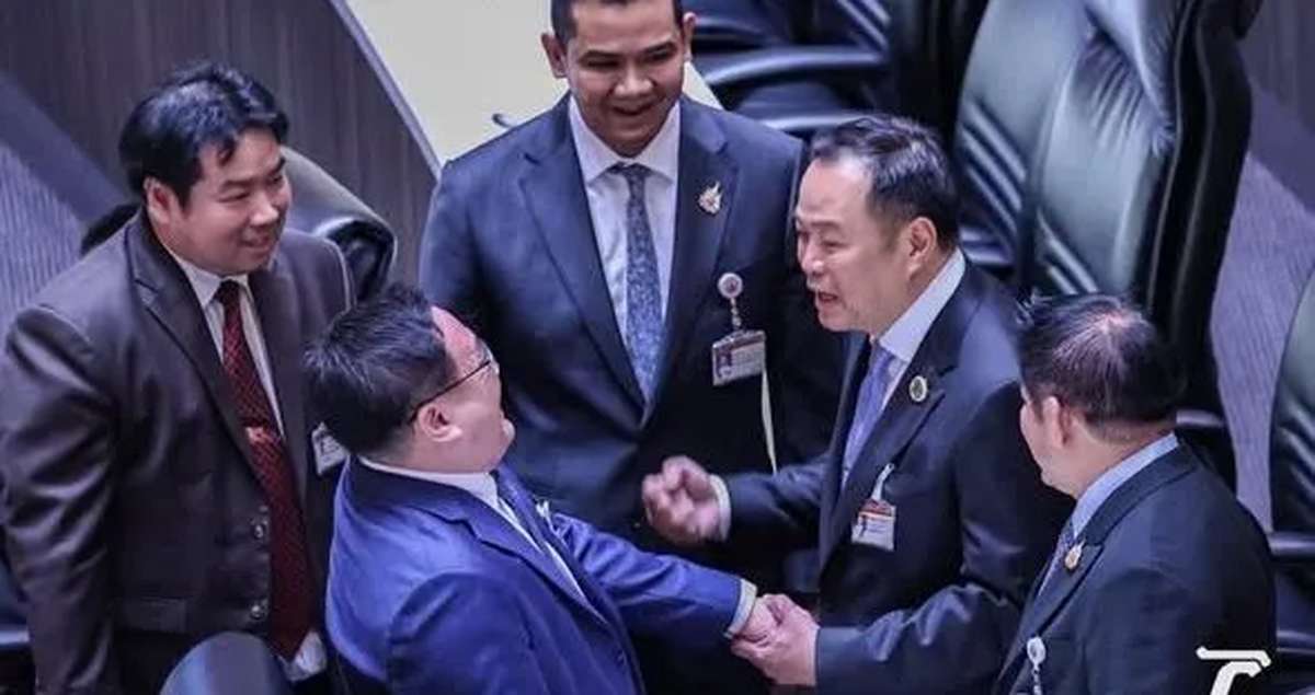 Politkrimi: Anutin vor Sturz oder schnellem Urnengang