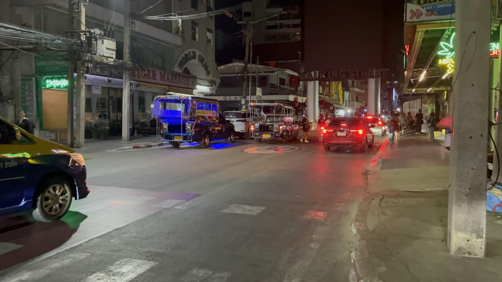 Rauch-Attacke empört Touristen (Video)