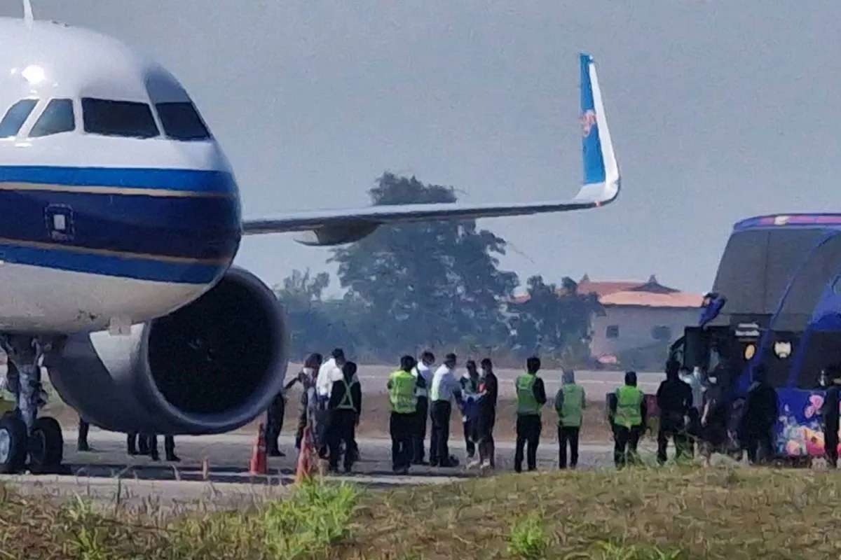 300 chinesische Scammer ausgeliefert