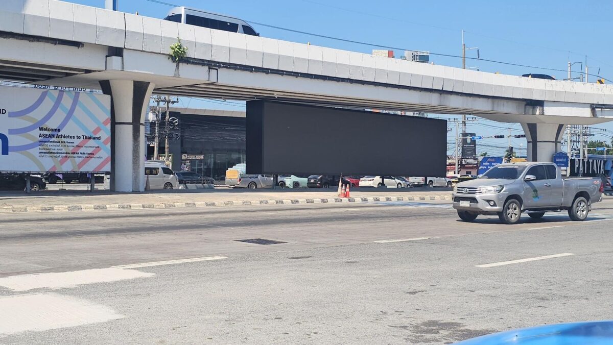 Diebe legen Pattaya-Riesendisplay lahm