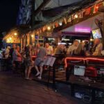 Phuket: Razzia gegen illegale Nachtlokale Phuket: Razzia gegen illegale Nachtlokale