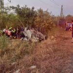 Schulbus verunglückt: 18 Kinder verletzt