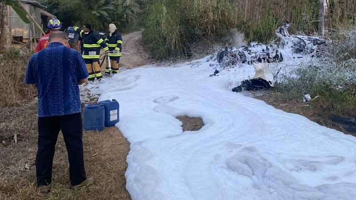 Supercar nach Unfall in Flammen