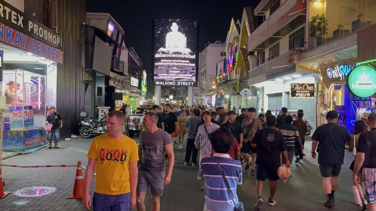 Virus-Alarm! Pattaya feiert weiter