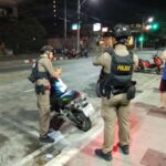 Betrunkener Tourist rastet in Jomtien aus