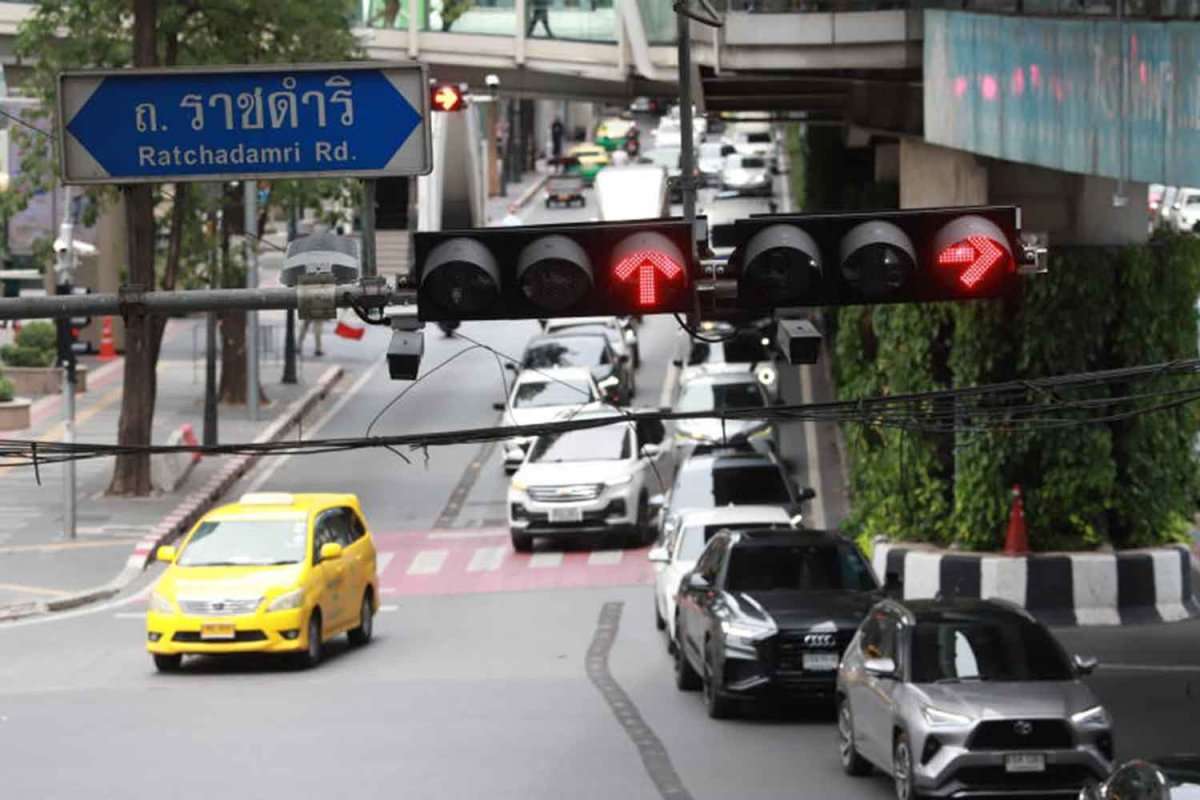 Bangkok führt intelligente Ampeln gegen Staus ein