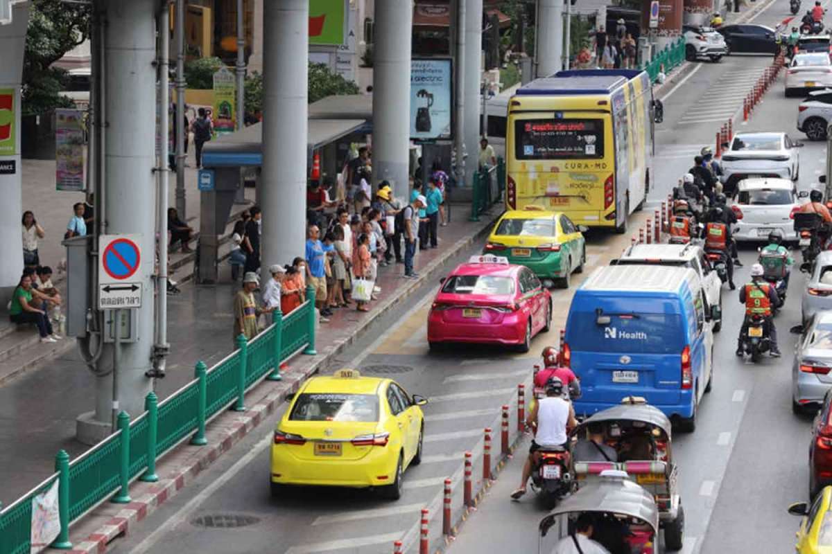 Bangkok: Kontrollen am CentralWorld - 14 Fahrer erwischt