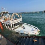 Fähre sinkt vor Koh Larn nach Crash am Pier