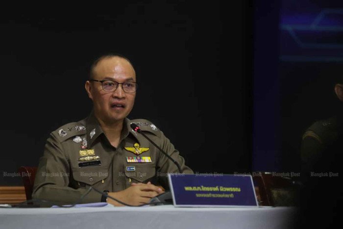 Isaan Polizist kassiert "Spritgeld" in Ubon