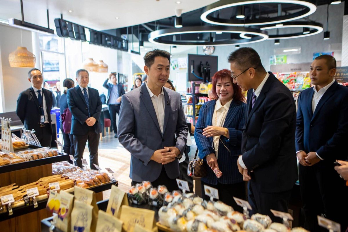 Lawson eröffnet ersten Flagship-Store in Pattaya