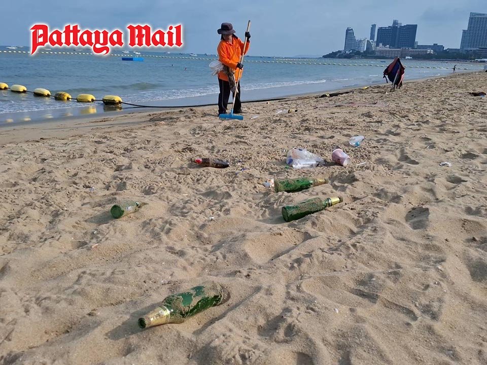 Pattaya Beach: Touristen hinterlassen Müll – Ärger wächst
