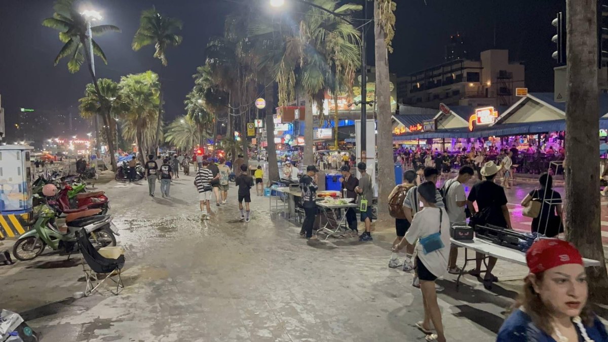 Pattaya: Händler blockieren Plätze vor Festivalstart